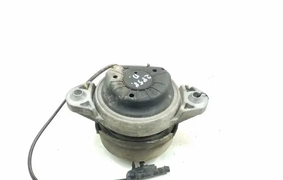 Mercedes-Benz GLK (X204) Engine mount bracket A2042401917