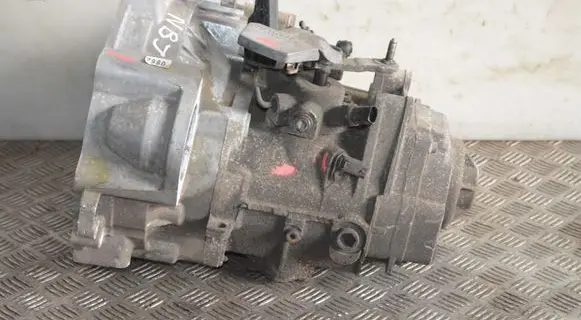 Seat Leon (5F) Manual 6 speed gearbox NBJ