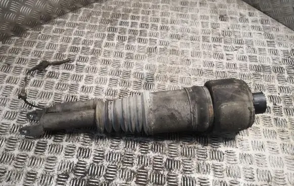 Mercedes-Benz E W211 Front shock absorber/damper 2113209413 A2113209413
