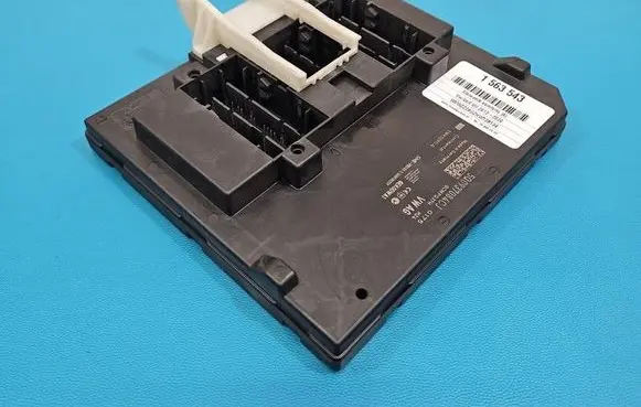 Volkswagen Golf VII Central body control module 5Q0937084CJ IMPRK1563543