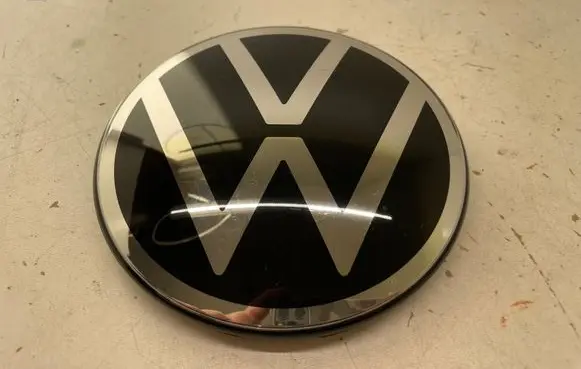 Volkswagen T-Roc Manufacturer badge logo/emblem 2GM853601E