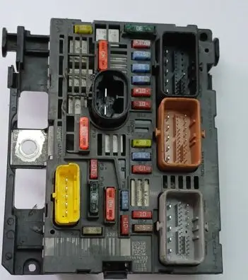 Peugeot 3008 I BSM Control unit 9675877980 BSMR0200 R02