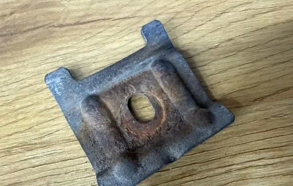 Skoda Octavia Mk2 (1Z) Battery bracket 
