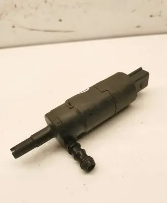 Volkswagen Golf V Headlight washer pump 3B7955681 001016