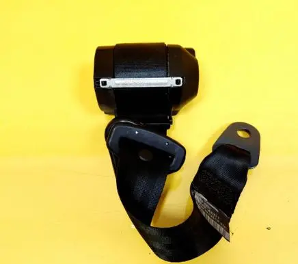 Nissan Micra Rear seatbelt 33048808