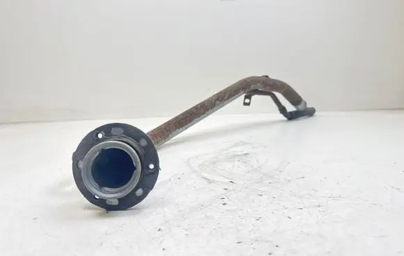 KIA Sorento Fuel tank filler neck pipe 