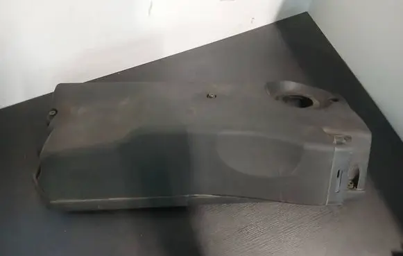 Engine cover (trim)