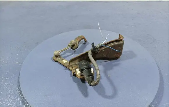 Toyota Corolla E160 E170 Headlight ballast module Xenon 6F2822