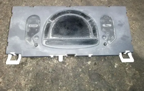 Renault Modus Speedometer (instrument cluster) P8200418023 8200418023