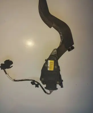 Audi A6 S6 C5 4B Accelerator throttle pedal 8D1723523H
