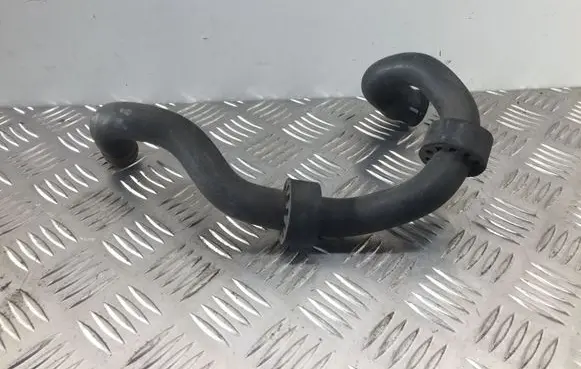 Mercedes-Benz C W204 Engine coolant pipe/hose
