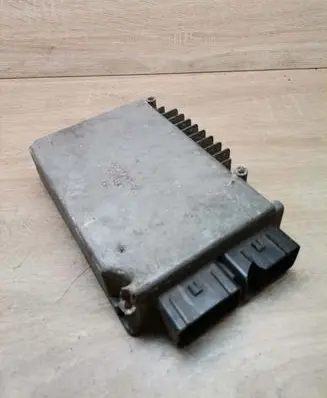 Chrysler Voyager Engine control unit/module ECU P04727191 4727191