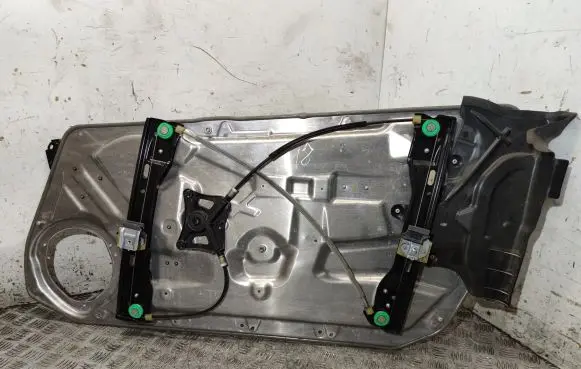 Mercedes-Benz C W204 Front door electric window regulator 40151188B