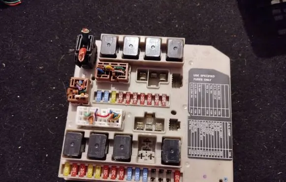 Nissan Note (E11) Fuse box set 
