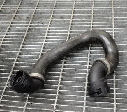 BMW 1 E81 E87 Engine coolant pipe/hose 7599450