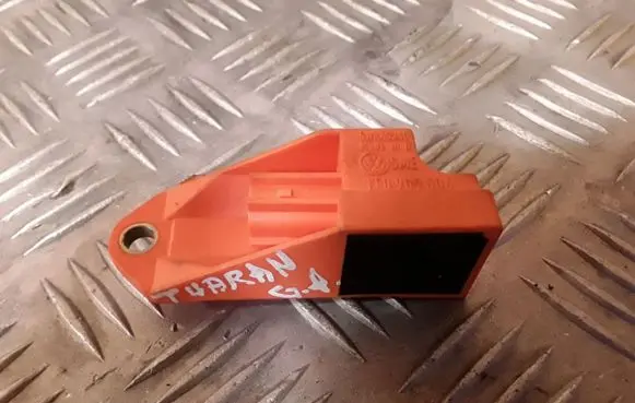 Volkswagen Touran I Airbag deployment crash/impact sensor 1T0909606 5WK43340