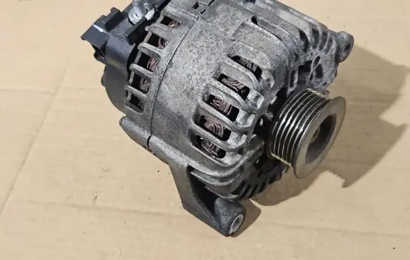 BMW X5 E70 Generator/alternator 7801124 2543223F
