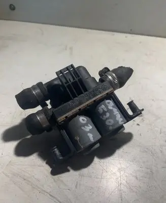 BMW 5 E39 Coolant heater control valve 8374995