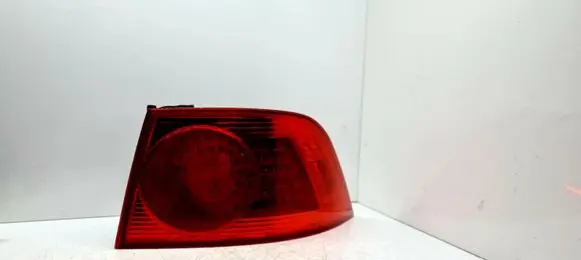 Volkswagen Phaeton Rear/tail lights