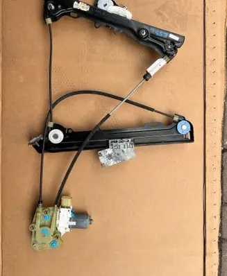 BMW Z4 E89 Front door electric window regulator 7192299