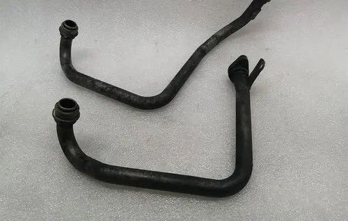 Mercedes-Benz CLS C219 Oil cooling pipe A1561802920