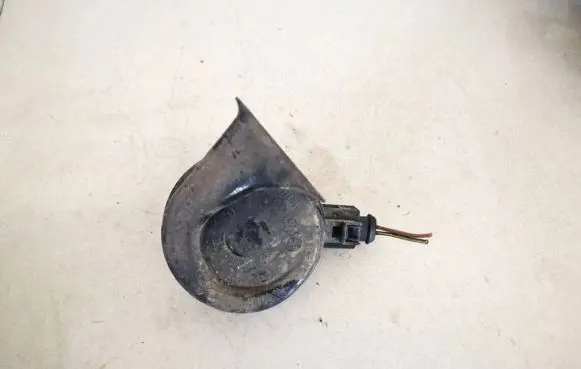 Skoda Octavia Mk2 (1Z) Horn signal e9011157