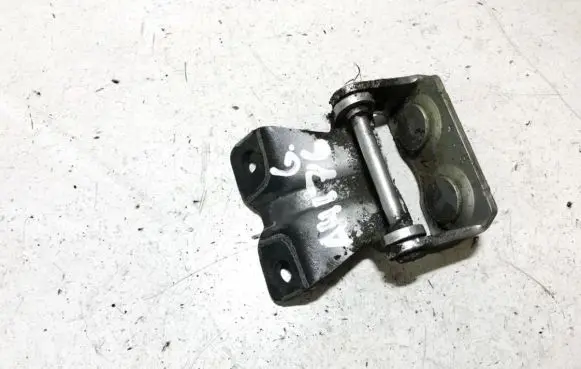 Subaru Outback Tailgate/trunk/boot hinge
