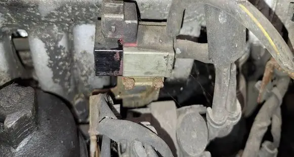 Hyundai i30 Turbo solenoid valve 