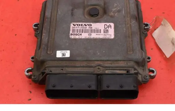 Volvo S60 Engine control unit/module ECU 30771550AB
