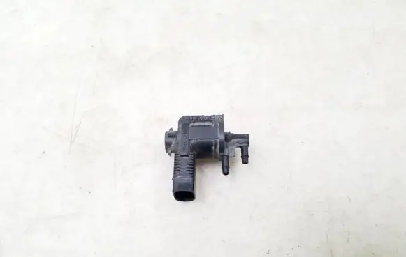Audi A4 S4 B8 8K Turbo solenoid valve 1K0906283A
