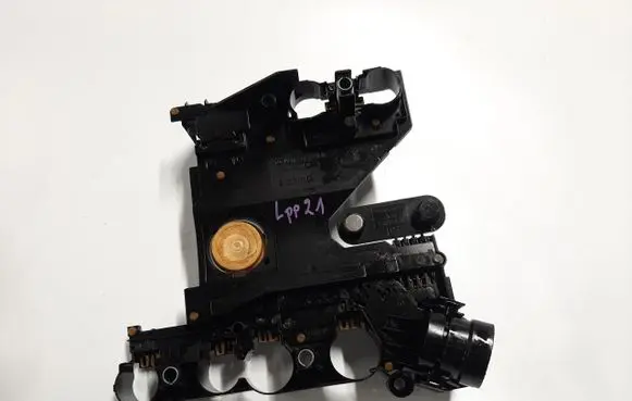 Mercedes-Benz E W210 Transfer box differential control unit 1402700761