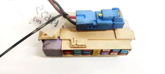 Renault Modus Fuse box set 8200241944