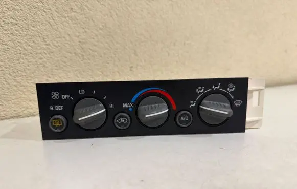 Chevrolet Suburban Climate control unit 09378805