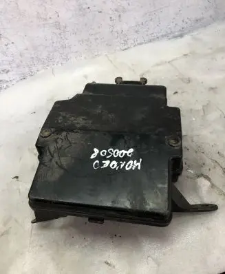 Ford Mondeo Mk III Fuse module