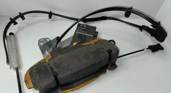 Volvo V70 Tailgate hydraulic set 30716759 30674842 31217841
