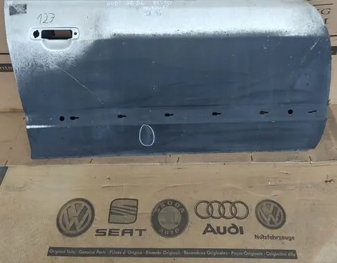 Audi A8 S8 D2 4D Front door