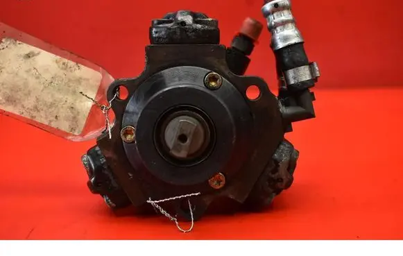 Opel Corsa C Fuel injection high pressure pump 0445010092