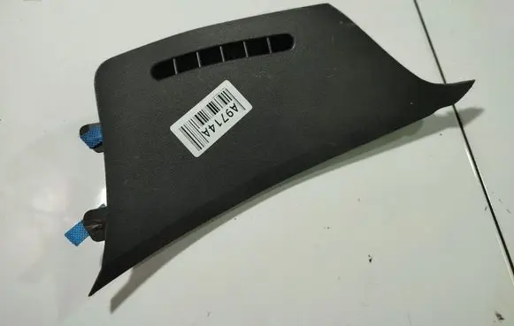 Dash center air vent grill