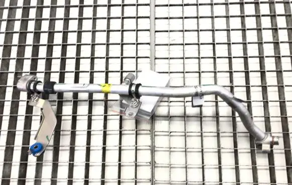 Air conditioning (A/C) pipe/hose