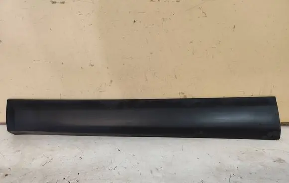 Nissan Qashqai Front door trim (molding) 808714EA0A