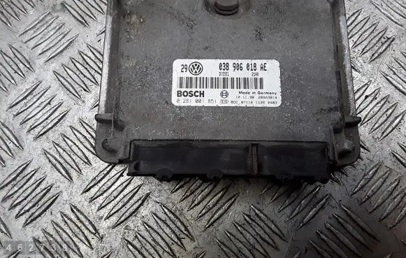 Volkswagen Golf IV Engine control unit/module