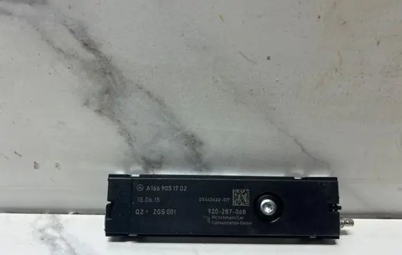 Mercedes-Benz A W176 Aerial antenna amplifier A1669051702
