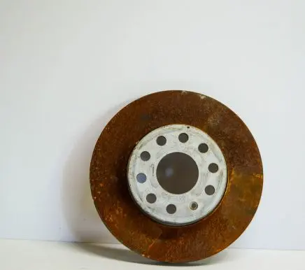 Volkswagen Golf VII Front brake disc