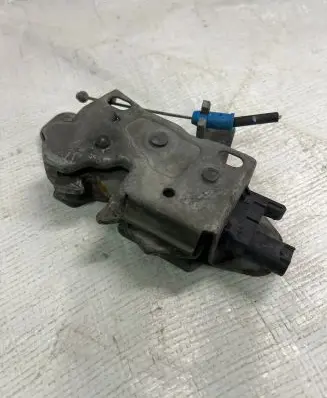 Engine bonnet/hood lock/catch