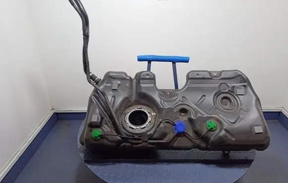 BMW 1 F40 Fuel tank 7465135