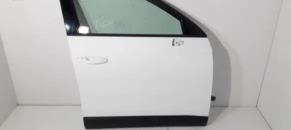 Audi Q3 F3 Front door