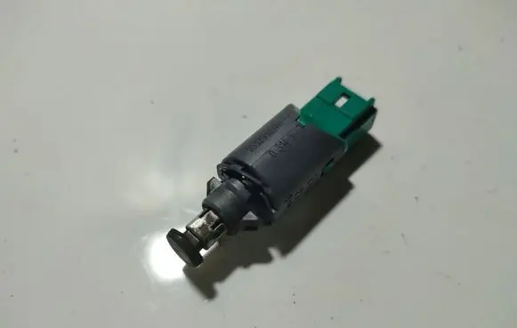 Renault Megane III Brake pedal sensor switch 253250007R