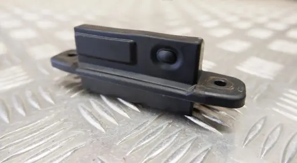 Lexus RX III Tailgate opening switch 8484028040