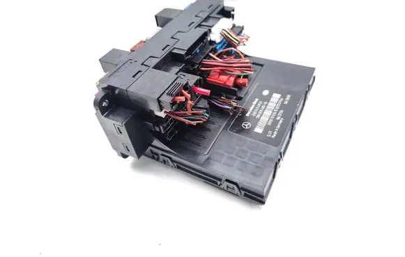 Mercedes-Benz CLC CL203 Fuse module 2035454901 5DK00848516