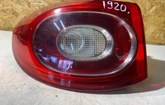 Volkswagen Tiguan Rear/tail lights 5N0945095H 00969101
